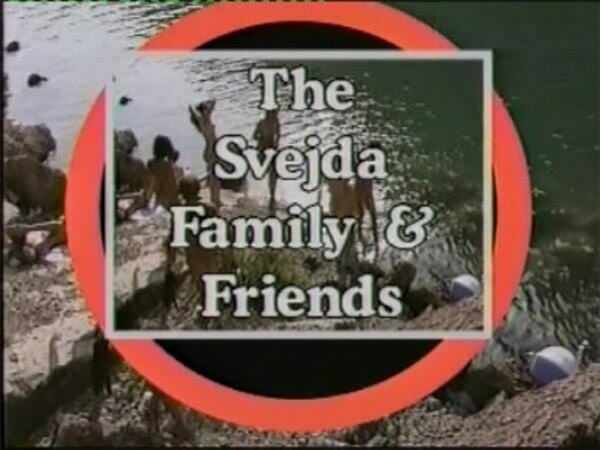 Family portrait of nudists - The svejda family and friends [WorldNudism]