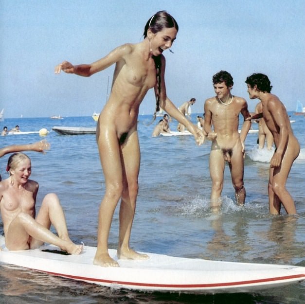 Retro nudism fresh selection of beautiful photos [WorldNudism]